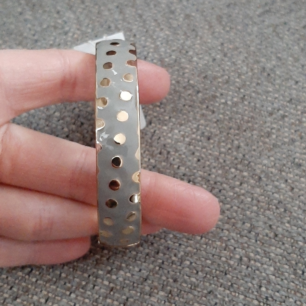 New Women's Grey & Gold Polka Dot Fashion Bracelet - Picture 5 of 12